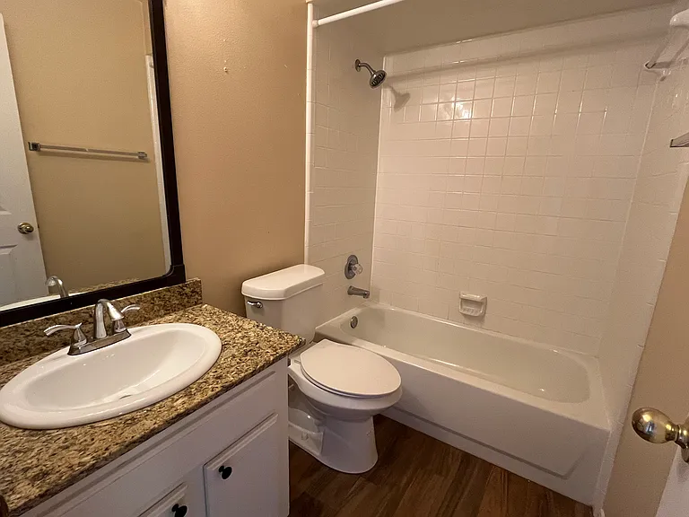 1437 El Camino Village Dr — Photo 16