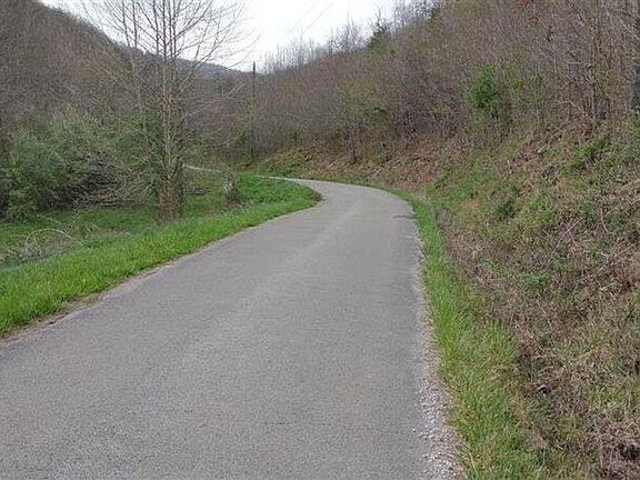 4th image of 116 Feather Creek Rd