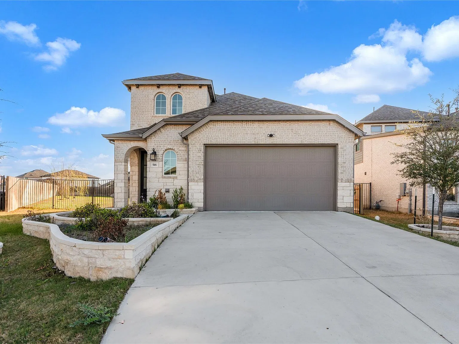 4 bed, 3.0 bath, 2441 sqft, $2,795 — Photo 1