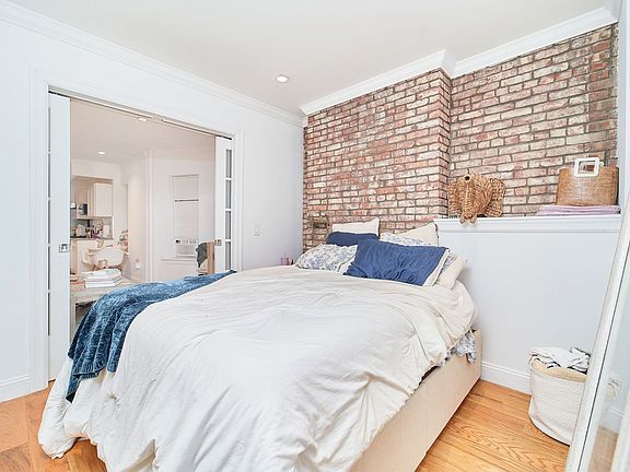3rd image of 236 E 33rd St APT 1A
