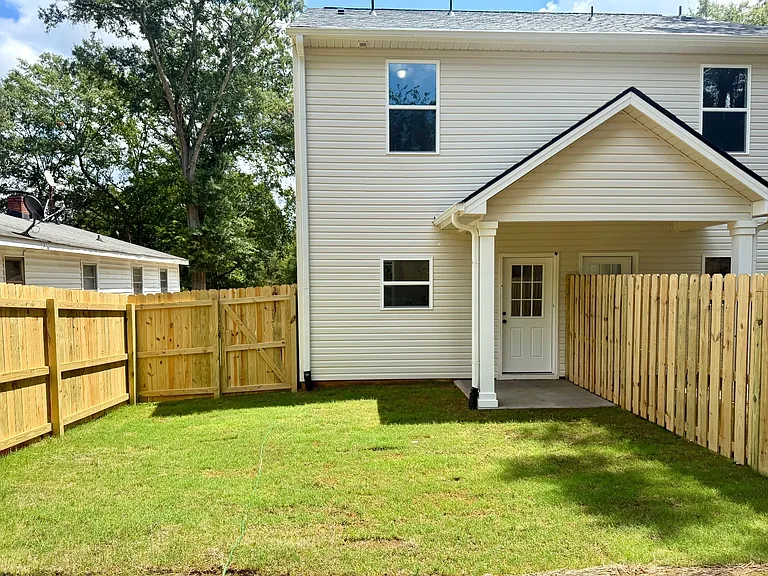141 Cannon Rd — Photo 16