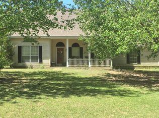 115 Northlake Dr, Douglas, GA 31533