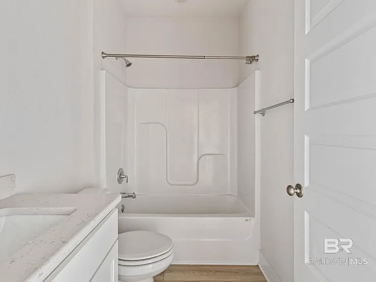 1710 Grouse St — Photo 55