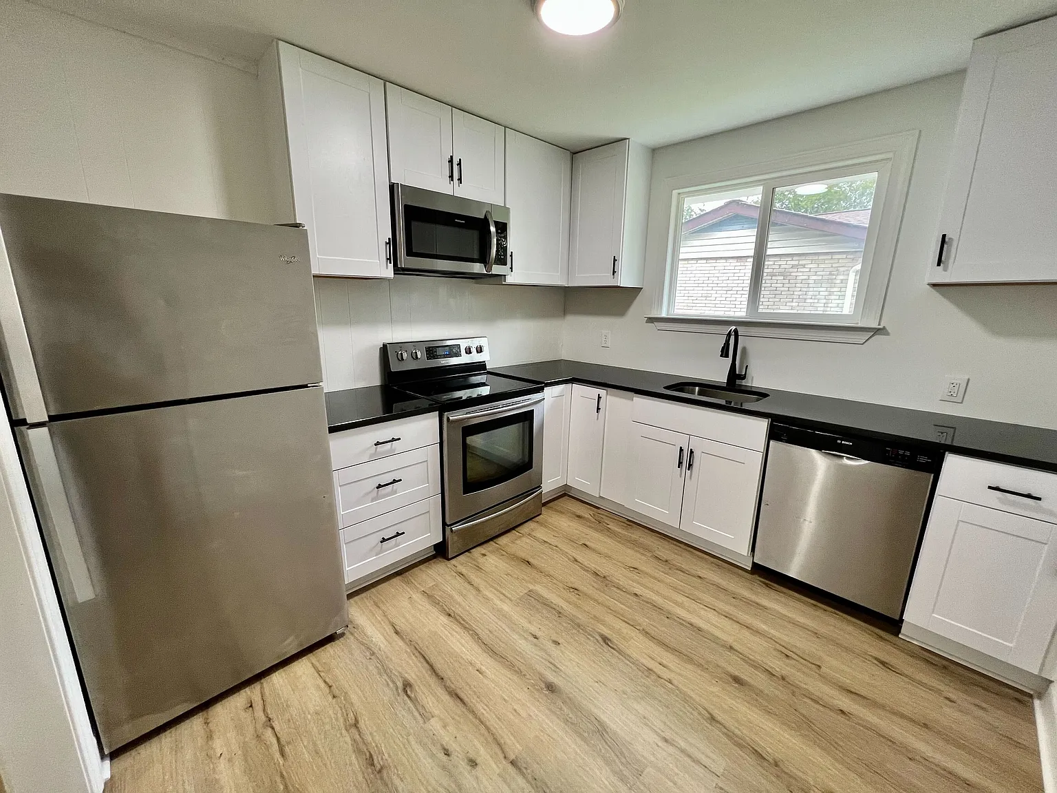 1 bed, 620 sqft, $1,250 — Photo 4