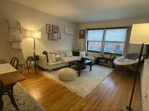 Lexington Court Apartments, 2192 Lexington Ave N #2204-10, Saint Paul, MN 55113