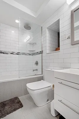 Rented by Compass | media 25