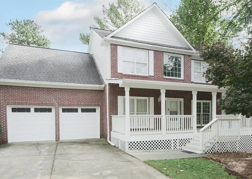4085 Pineset Dr