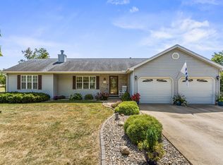 3001 E Anthony Dr, Urbana, IL