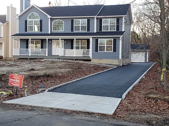 4th image of 90 Somerset Pl