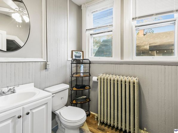 omaha-nebraska-75768555 picture