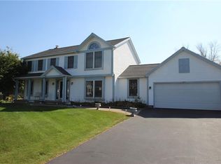 111 Lansmere Way, Rochester, NY 14624