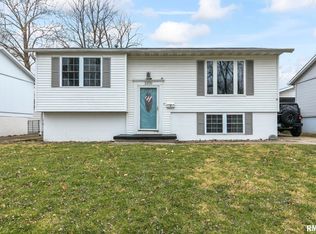 1909 N Albany St, Springfield, IL 62702