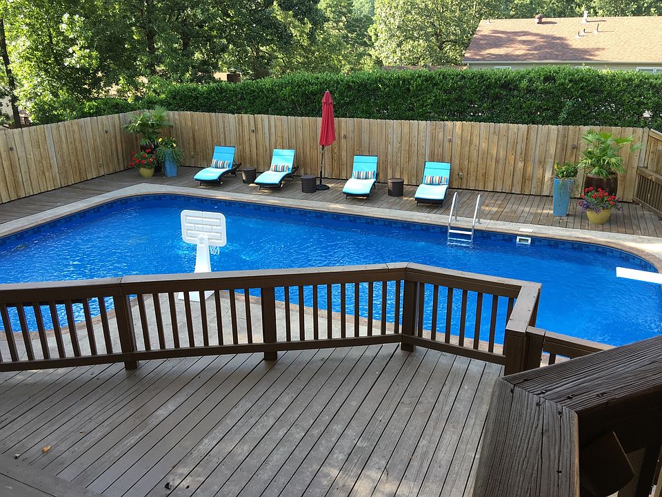 2nd image of 36 Saint Andrews Dr