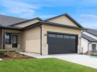 785 Brook Ridge Ave, North Liberty, IA 52317