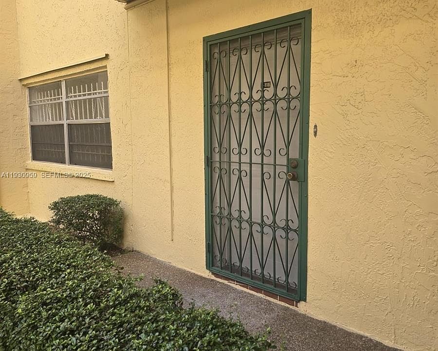 1st image of 4525 W 20th Ave #118