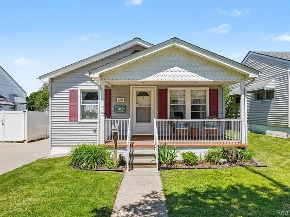 3270 Charles St, Trenton, MI 48183
