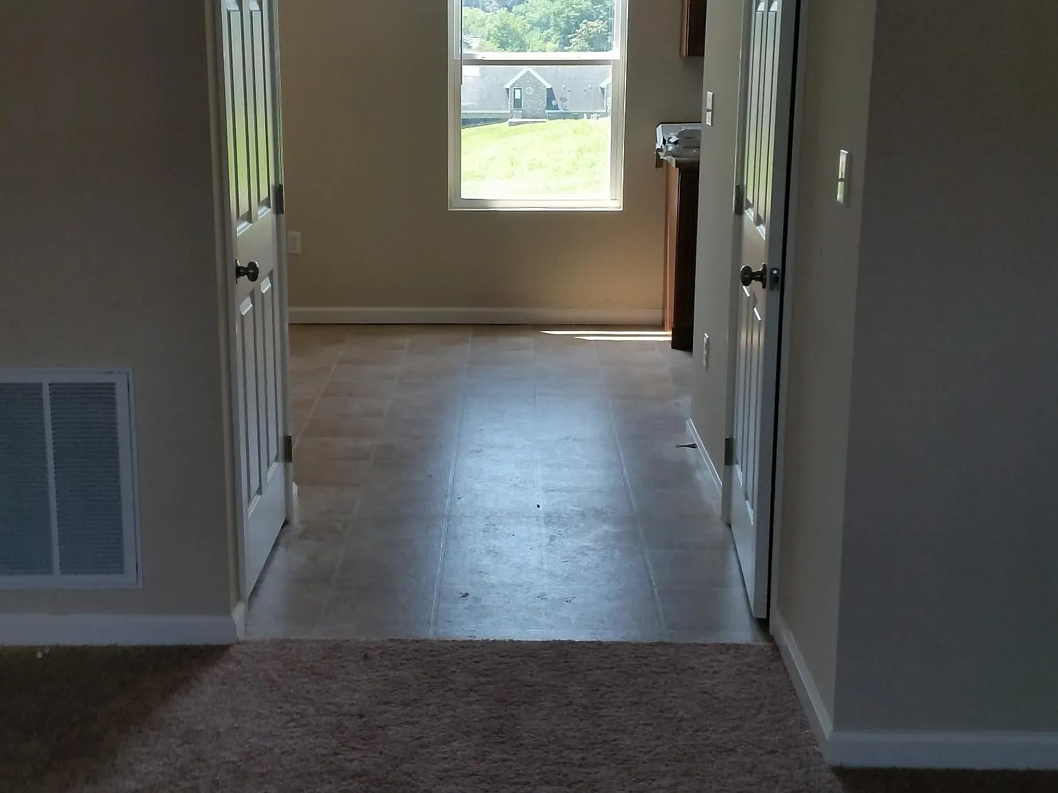 2 bed, 1.5 bath, 1000 sqft, $950 — Photo 3