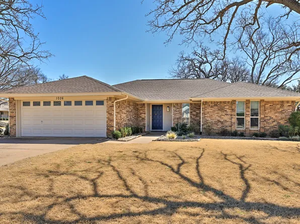 1026 Westminster Ln, Mansfield, TX 76063
