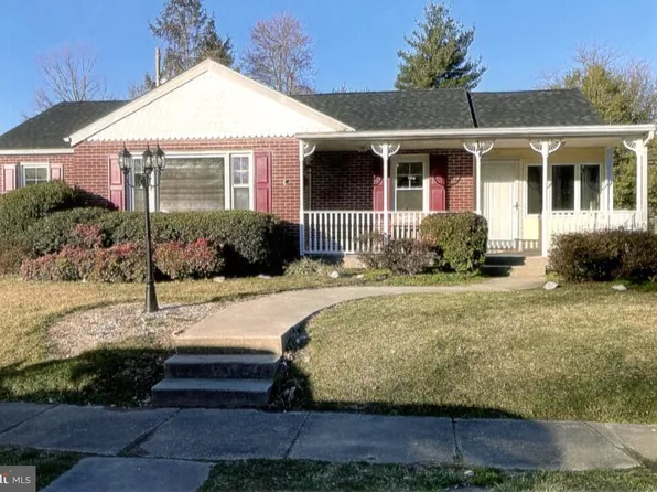 17 Norman Allen St, Elkton, MD 21921