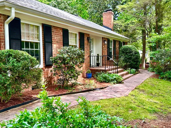 204 N Elliott Rd, Chapel Hill, NC 27514