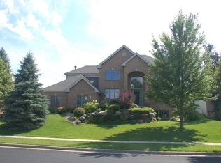 9013 Settlers Rd, Madison, WI 53717