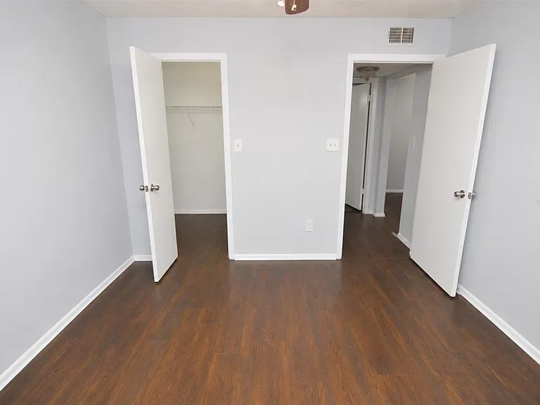8718 Mallard Reserve Dr #104 — Photo 23