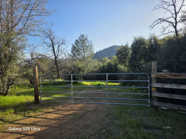 777 Evans Rd, Wofford Heights, CA 93285