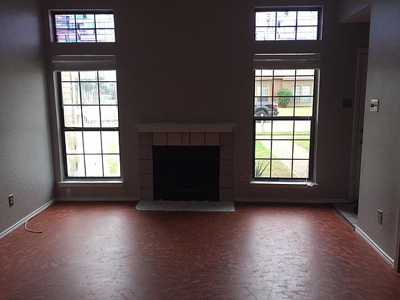 4th image of 1441 Lake Crest Ln