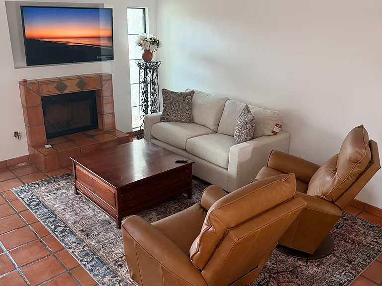2949 E Rose Ln — Photo 12