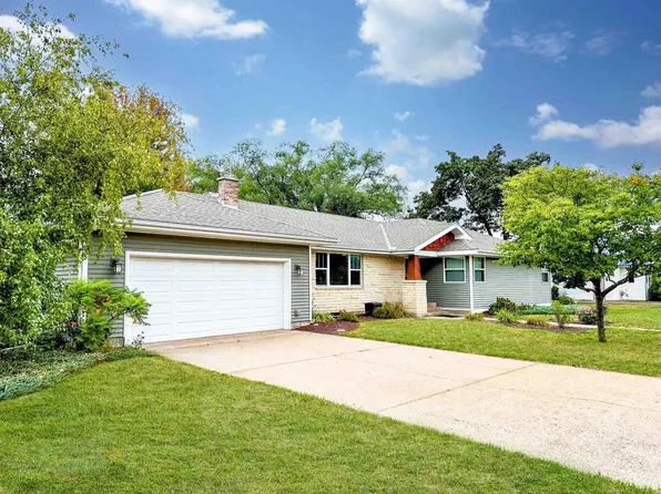 933 South Dousman Street, Prairie Du Chien, WI 53821