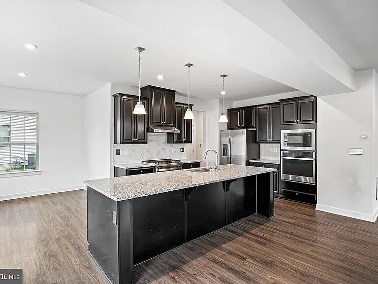 8225 E Branch Dr — Photo 4
