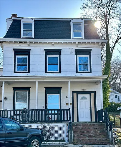 21 Continental Pl #B Photo 1