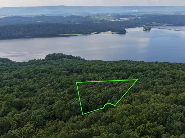 2 Bluff Rd, South Pittsburg, TN 37380