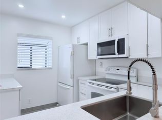 117 Gardens Dr APT 201, Pompano Beach, FL 33069