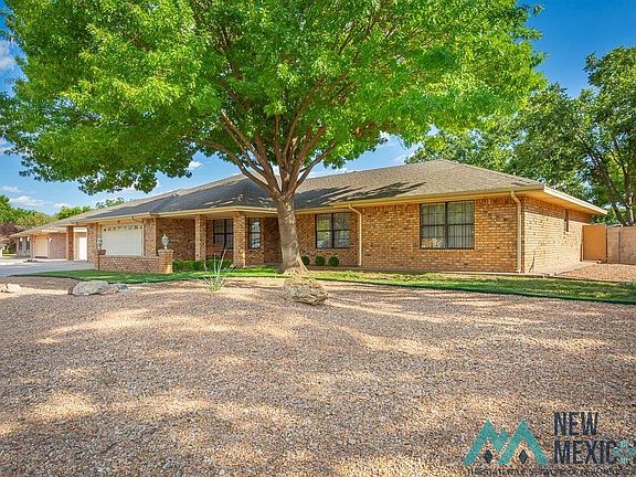 3rd image of 113 N Wind Loop