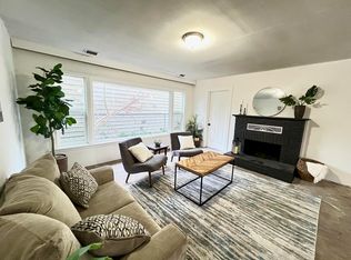 809 Adams Ln, Medford, OR 97501