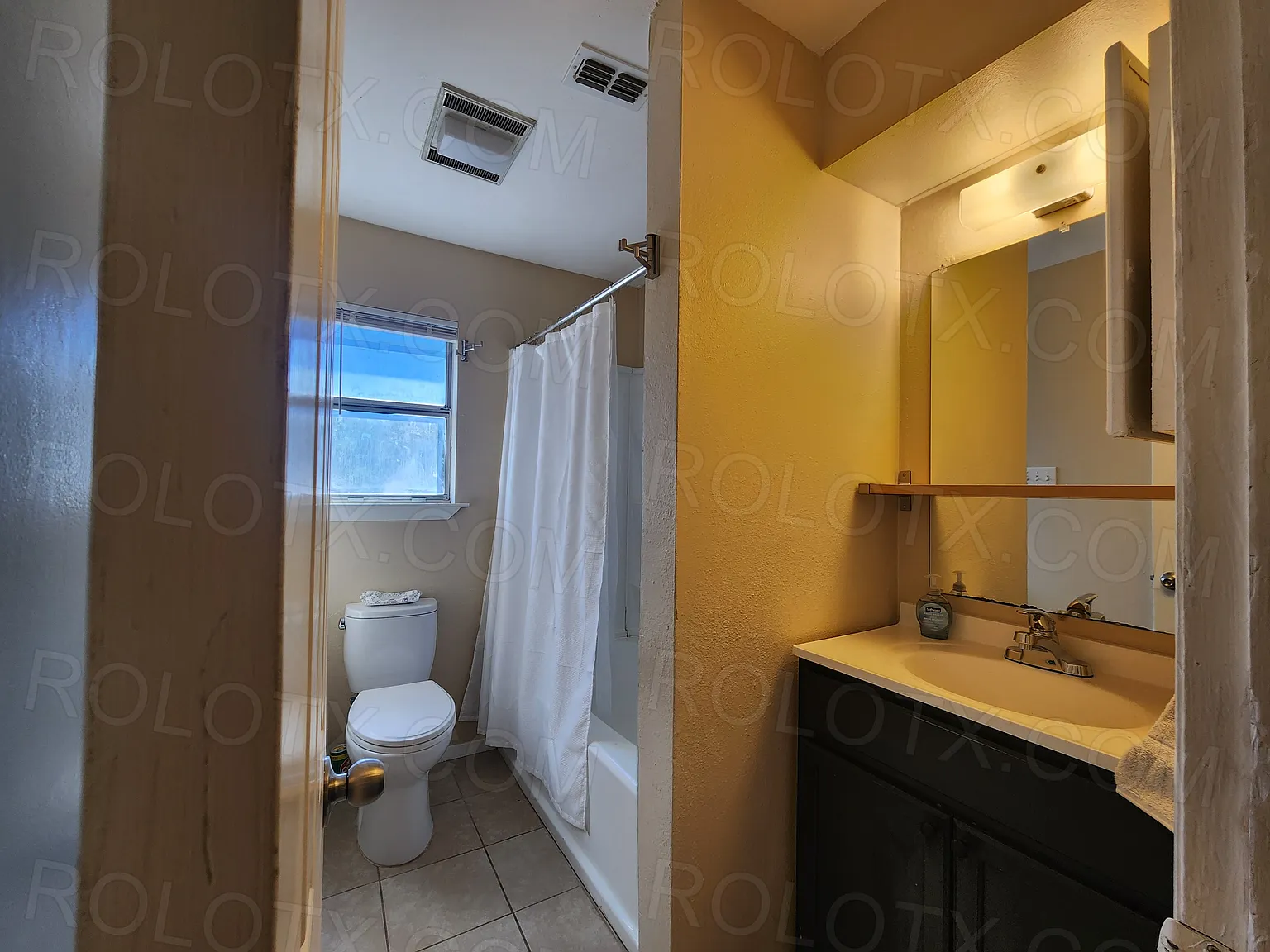 3 bed, 1008 sqft, $1,000 — Photo 2