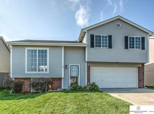 11705 Bauman Ave, Omaha, NE 68164