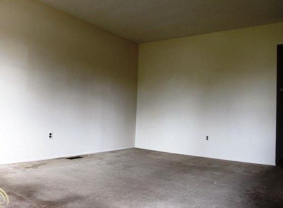 5th image of 33538 Breckenridge Dr