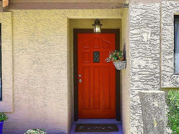 5th image of 310 E BRECKENRIDGE Way