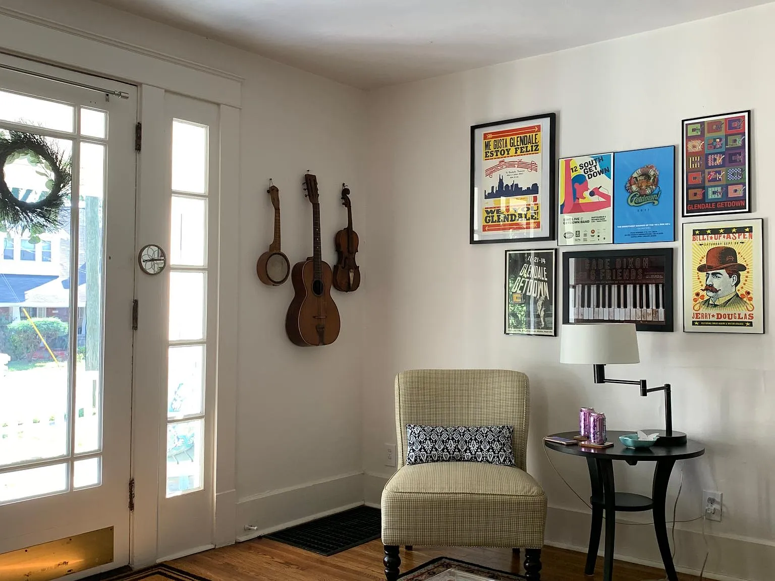 3 bed, 1000 sqft, $3,400 — Photo 2