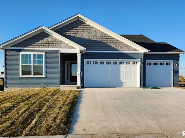 418 Linden Ln, Eldridge, IA 52748