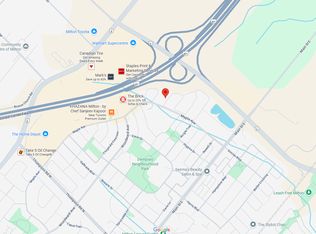 1348 Roper Dr #2, Milton, ON L9T6E4