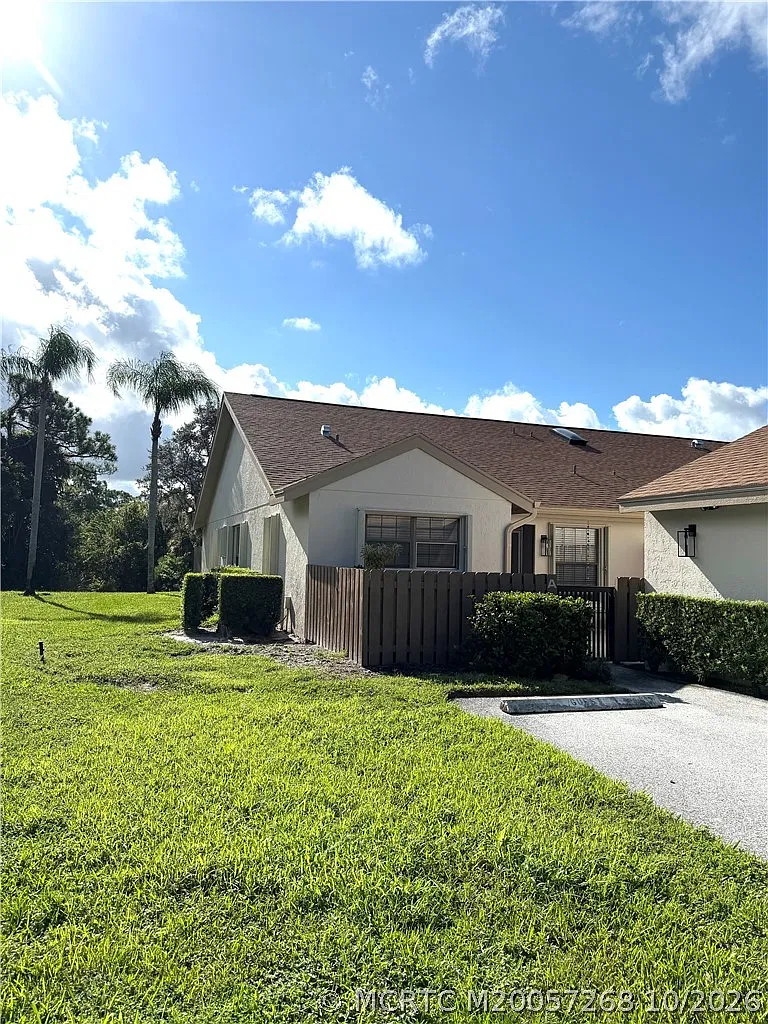 3 bed, 2.0 bath, 1286 sqft, $2,450 — Photo 1