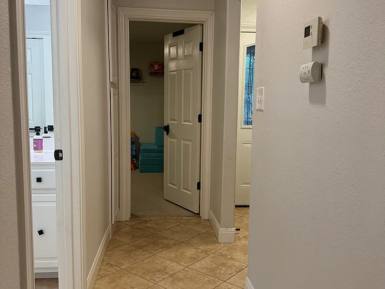14800 Foy Dr — Photo 20
