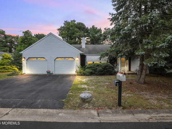 8 Pine Brook Lane #62, Whiting, NJ 08759