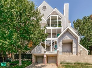 3033 San Jacinto St APT 325, Dallas, TX