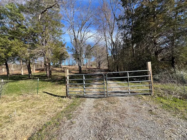 830 Ketner Cove Rd, Whitwell, TN 37397