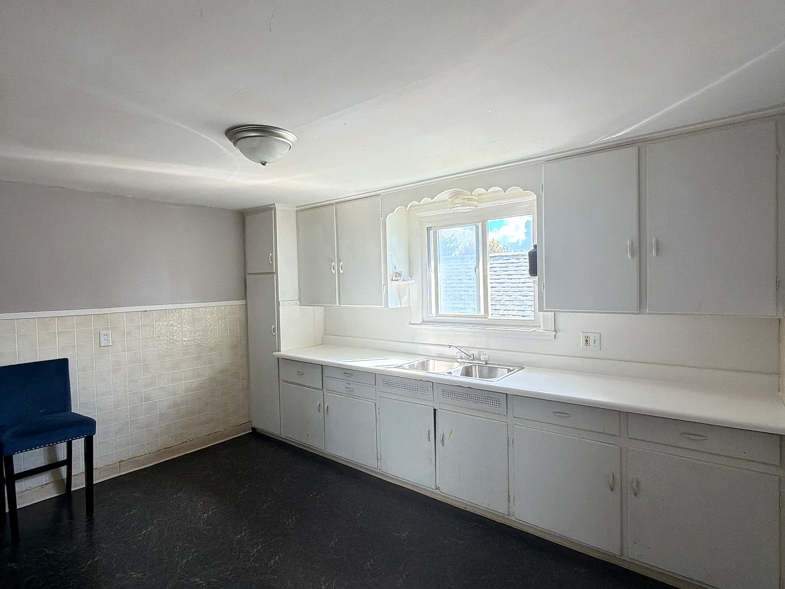74 Fernhill Ave — Photo 3