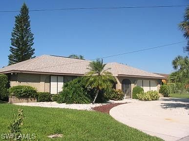 1st image of 27090 Flossmoor Dr